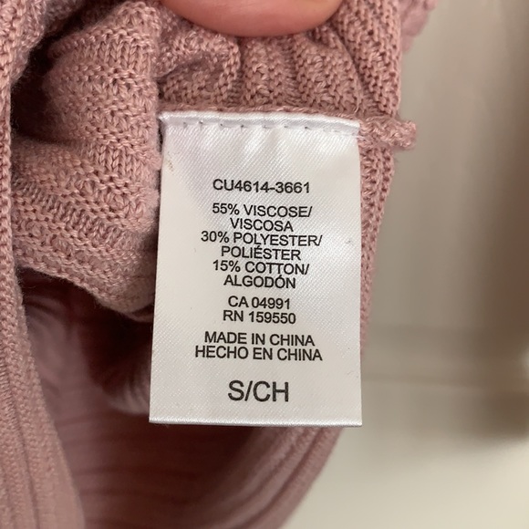NWT- Hilary Radley Womens Soft Textured Knit V-Neck Tunic Sweater (Blush color) - Picture 8 of 8